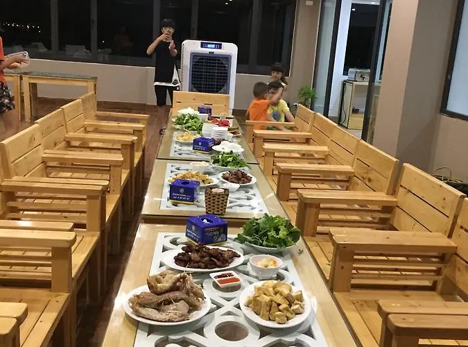 Khách sạn Hai Sam Hạ Long