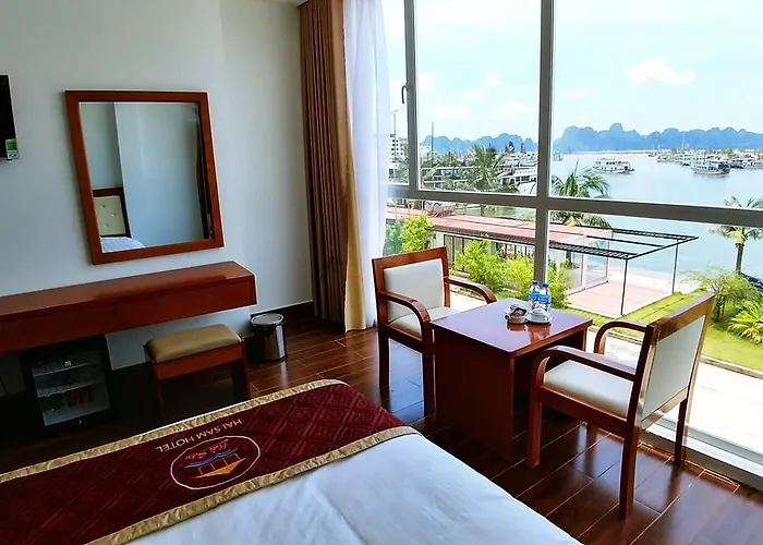 Hai Sam Khách sạn Hạ Long